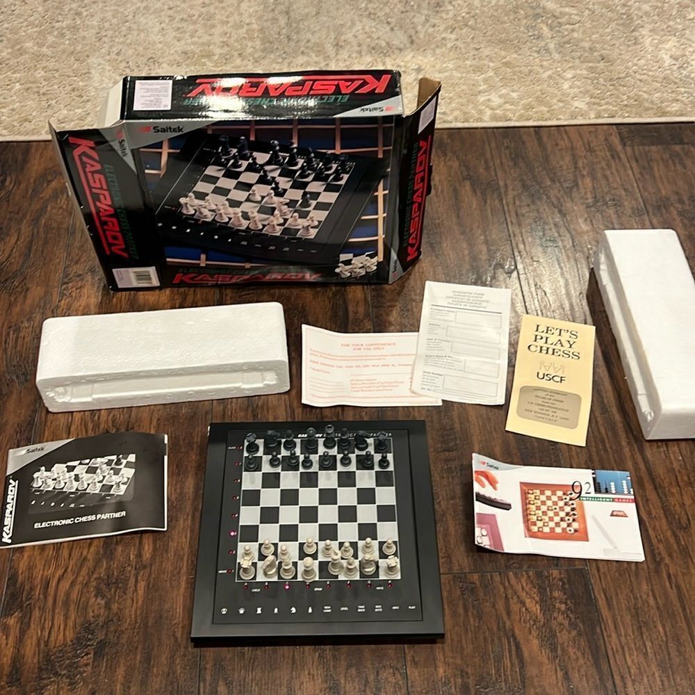 VTG 1990 Kasparov Electronic Chess Partner Model 0691 CIB Excellent condition